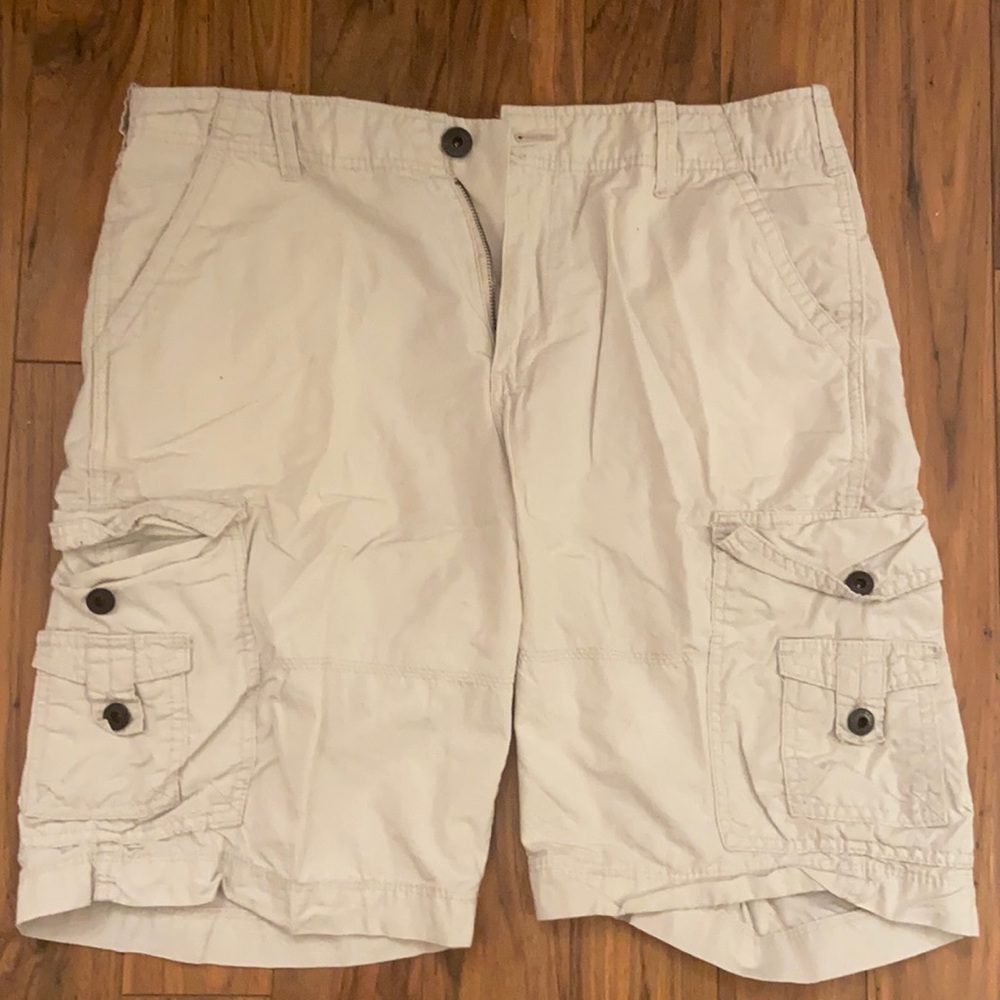 Me a Size 36 Express Cargo Shorts